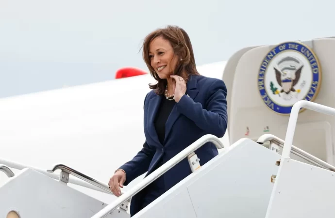 Kamala Harris Recauda 81 Millones de Dólares en un Día tras Anuncio de Biden