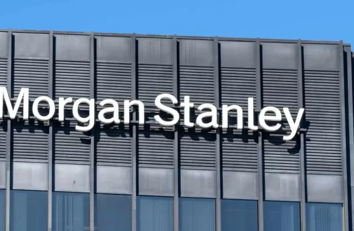 Morgan Stanley reduce inversión en México ante riesgos por reforma judicial